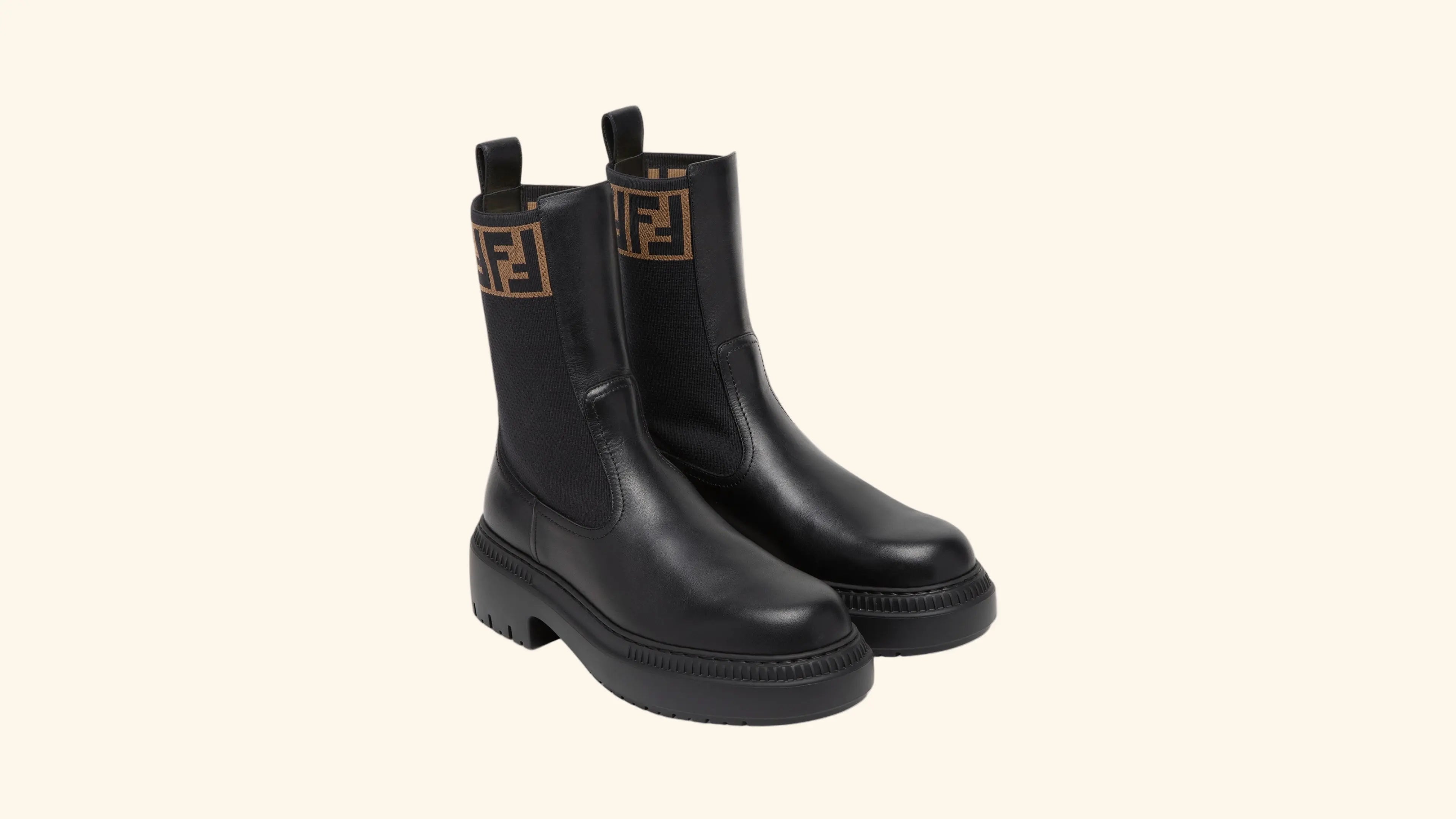 Bottes Fendi Domino éphémère paris